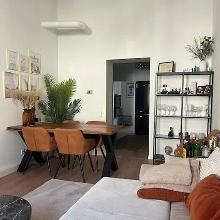 Apartment Helle Stadtwohnung In Flingern
